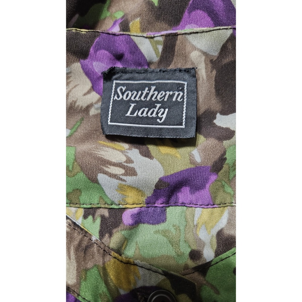 Southern Lady Floral Pleated Front Longsleeve Button Front Blouse - Picture 9 of 10